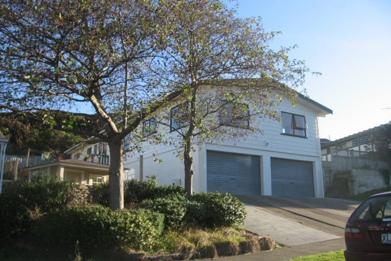 Photo of property in 26 Albatross Close, Whitby, Porirua, 5024