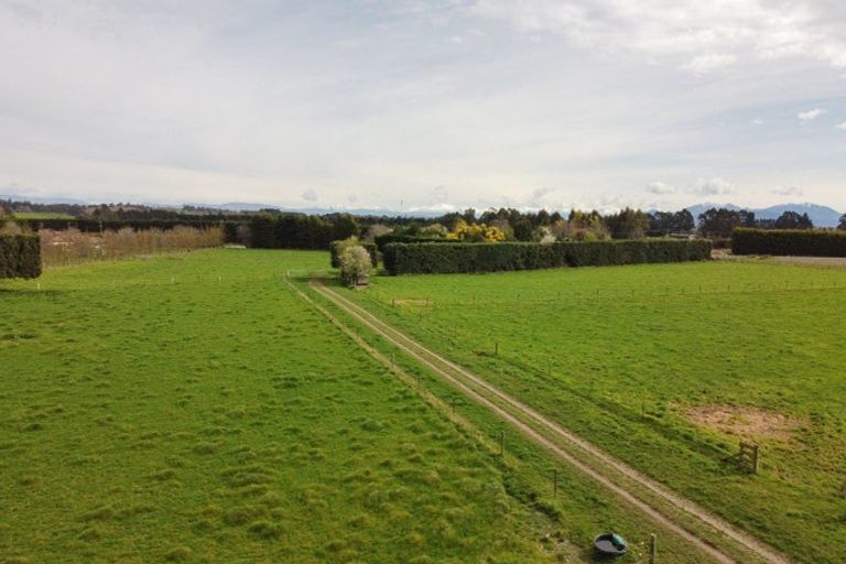 Photo of property in 102 Levels Plain Road, Levels, Timaru, 7975