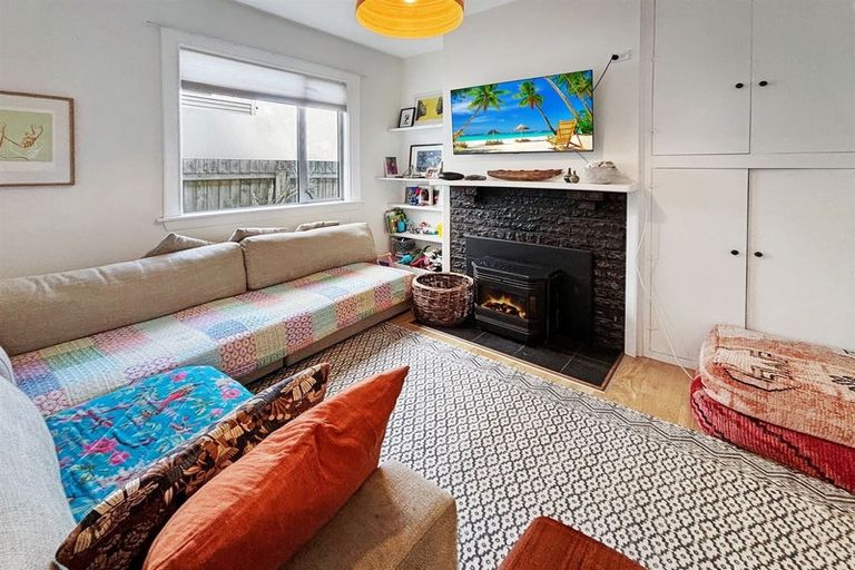 Photo of property in 25 Oram Avenue, New Brighton, Christchurch, 8061