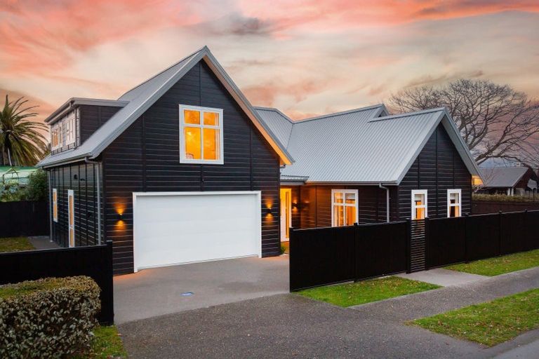 Photo of property in 2 Westwood Avenue, Greytown, 5712