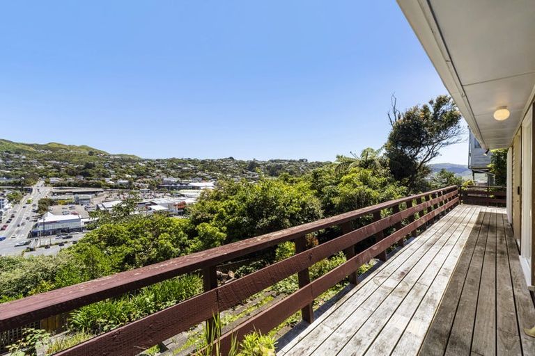 Photo of property in 22 Sheridan Terrace, Johnsonville, Wellington, 6037