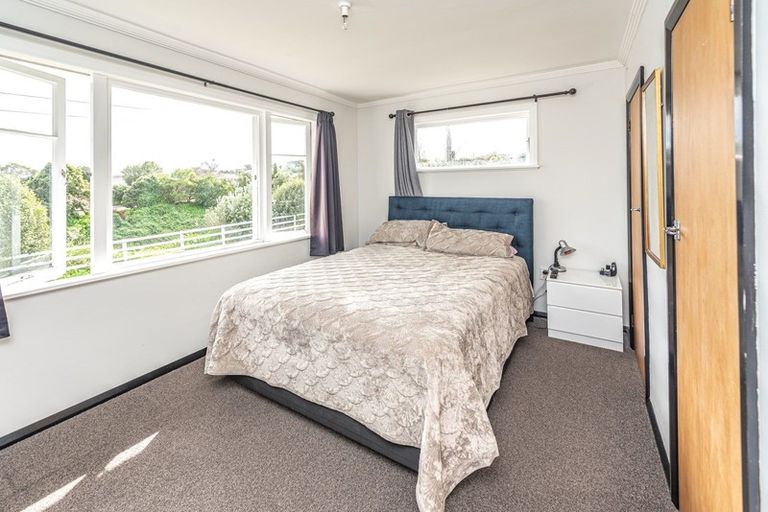 Photo of property in 13 East Way, Durie Hill, Whanganui, 4500