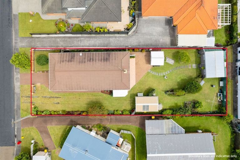 Photo of property in 31 Weiti Road, Orewa, 0931