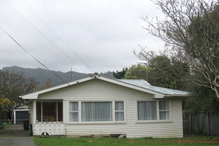 Photo of property in 13 Rawhiti Street, Stokes Valley, Lower Hutt, 5019