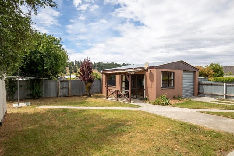 Photo of property in 93 Russell Street, Alexandra, 9320