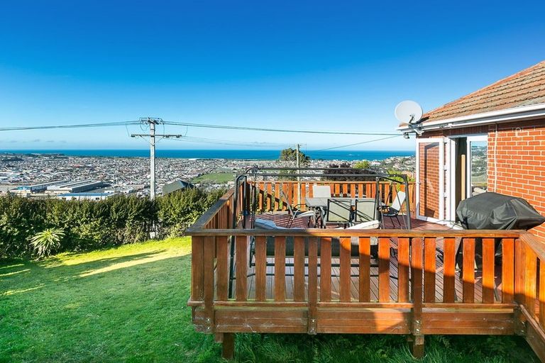 Photo of property in 118 Forfar Street, Clyde Hill, Dunedin, 9011