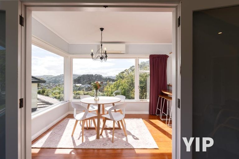 Photo of property in 15 Hollies Crescent, Johnsonville, Wellington, 6037