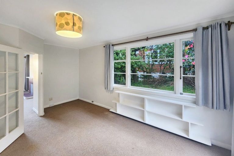 Photo of property in 145a Onslow Road, Khandallah, Wellington, 6035