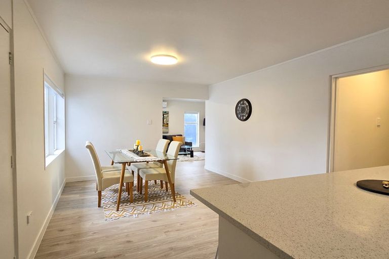 Photo of property in 17 Fernleigh Avenue, Waiuku, 2123