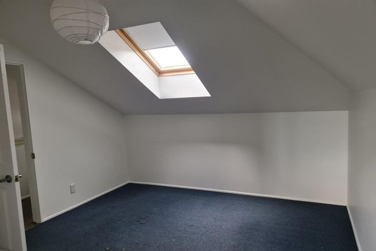 Photo of property in 2/7 Division Street, Riccarton, Christchurch, 8041