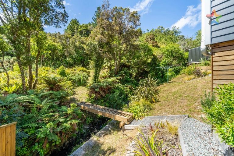 Photo of property in 129 Manuka Street, Stokes Valley, Lower Hutt, 5019