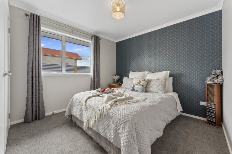 Photo of property in 82 Willoughby Street, Halcombe, 4779