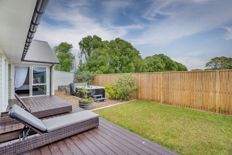 Photo of property in 5 Lady Jocelyn Place, Whitianga, 3510