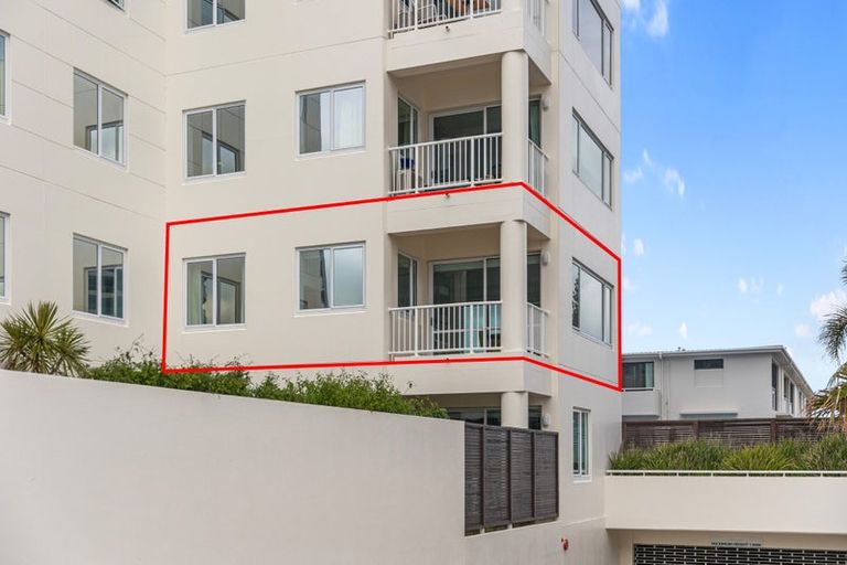 Photo of property in Beaumont Apartments, 7/12 Maunganui Road, Mount Maunganui, 3116