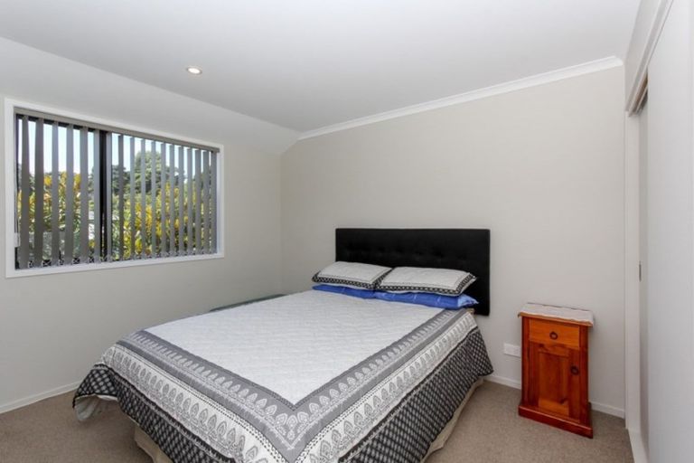 Photo of property in 48 Magnolia Drive, Westown, New Plymouth, 4310
