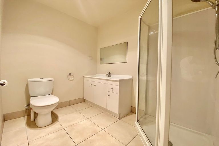 Photo of property in 5 Philadelphia Avenue, Albany Heights, Auckland, 0632