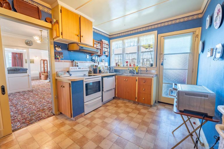 Photo of property in 25 Hughes Street, Waimate, 7924