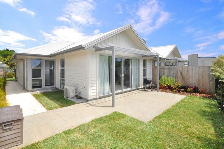 Photo of property in 15 Fairwater Road, Warkworth, 0910