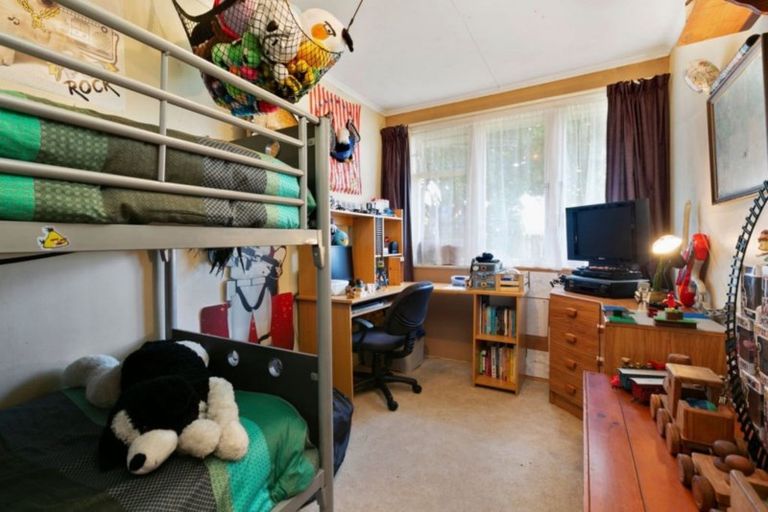 Photo of property in 12 Somerset Grove, Parkvale, Tauranga, 3112