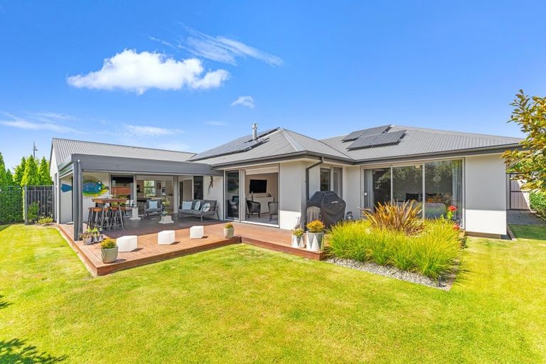 Photo of property in 11 Foxton Drive, Kaiapoi, 7630