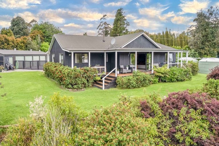 Photo of property in 68 Wiroa Road, Kerikeri, 0293