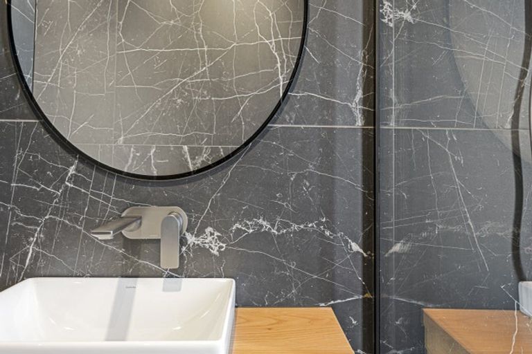 Photo of property in 239 The Esplanade, Petone, Lower Hutt, 5012