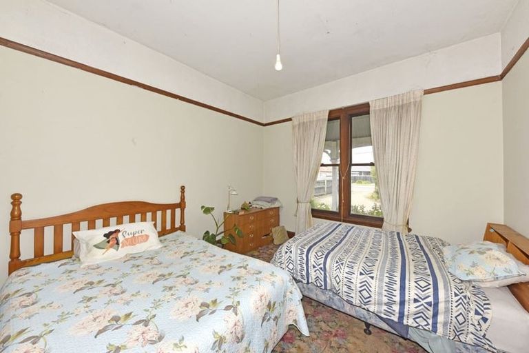 Photo of property in 27 Lincoln Road, Hillmorton, Christchurch, 8024