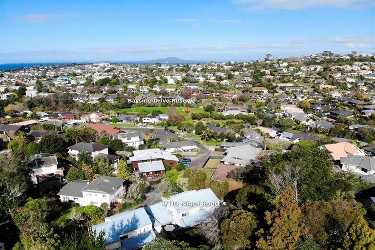 Photo of property in 1/110 Nigel Road, Browns Bay, Auckland, 0630