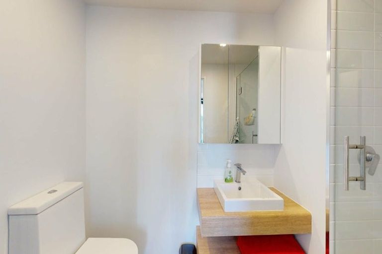 Photo of property in Pinnacle Apartments, W806/160 Victoria Street, Te Aro, Wellington, 6011