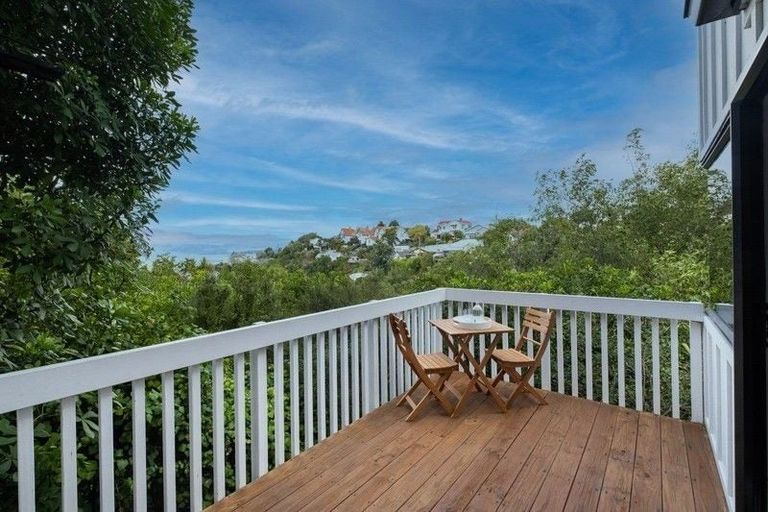 Photo of property in 5 Corry Avenue, Bluff Hill, Napier, 4110