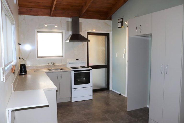 Photo of property in 7a Litchfield Place, Clarks Beach, 2122