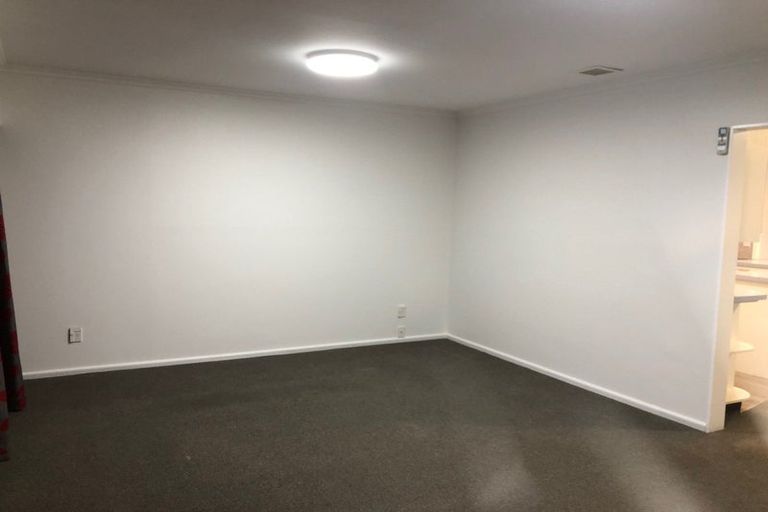 Photo of property in 3 Siska Place, Upper Riccarton, Christchurch, 8041