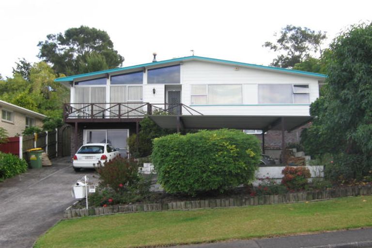Photo of property in 25 Fitzwater Place, Henderson, Auckland, 0612