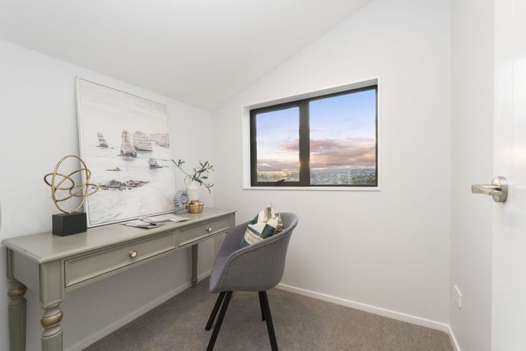 Photo of property in 14f Geordie Street, Henderson, Auckland, 0612