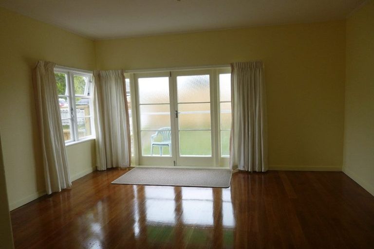 Photo of property in 3/2090 Great North Road, Avondale, Auckland, 0600