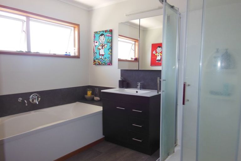 Photo of property in 4 Te Kapua Street, Oakura, Hikurangi, 0184
