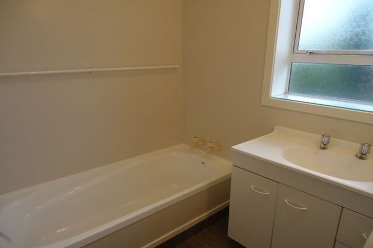Photo of property in 18a Clyde Road, Upper Riccarton, Christchurch, 8041