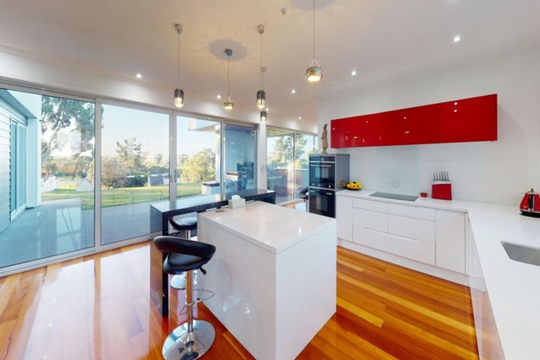 Photo of property in 1122 Rangiotu Road, Rangiotu, Palmerston North, 4477