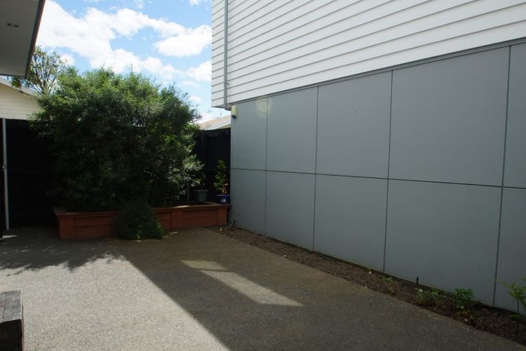 Photo of property in 70c Elizabeth Street, Riccarton, Christchurch, 8041