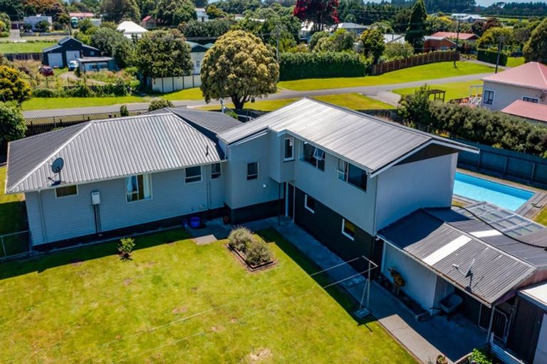 Photo of property in 74 Riemenschneider Street, Manaia, 4612