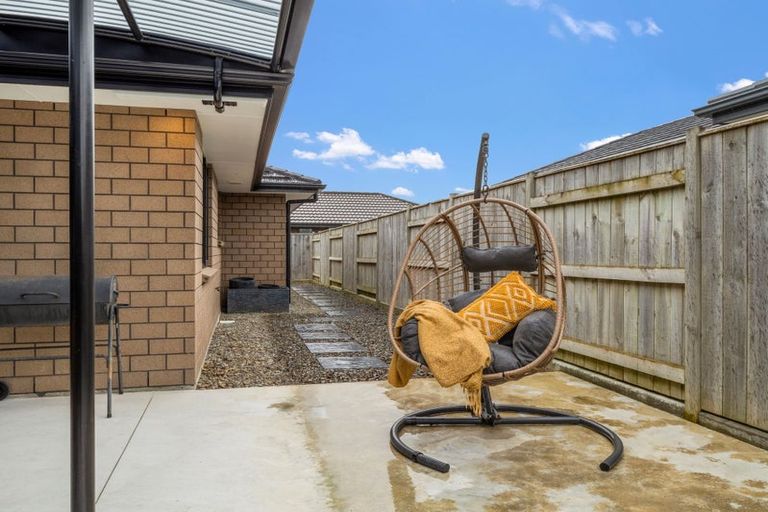 Photo of property in 17 Monarch Drive, Ashhurst, 4810