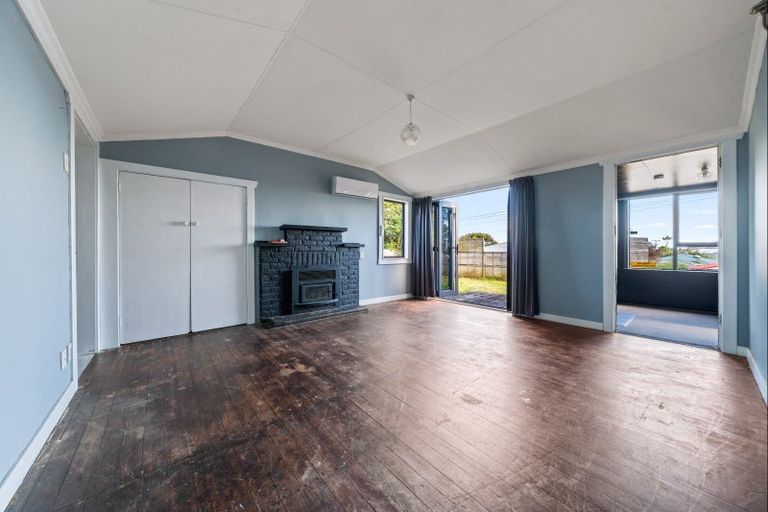 Photo of property in 50a Woodleigh Street, Frankleigh Park, New Plymouth, 4310