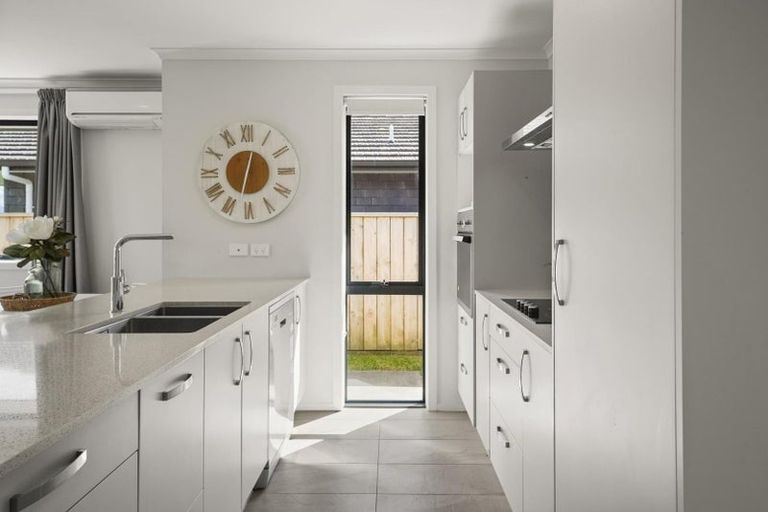 Photo of property in 26 Richardson Road, Omokoroa, 3114