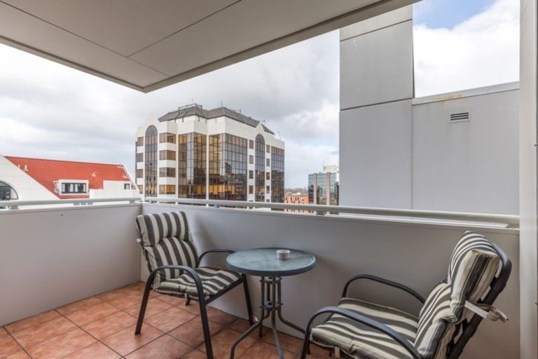 Photo of property in Oakwood Hall Apartments, 13b/81 Wakefield Street, Auckland Central, Auckland, 1010