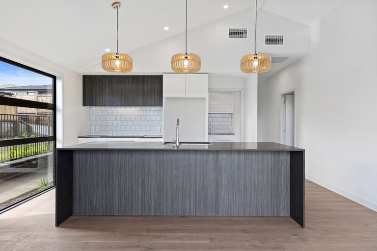 Photo of property in 3 Te Kaka Place, Omokoroa, 3114