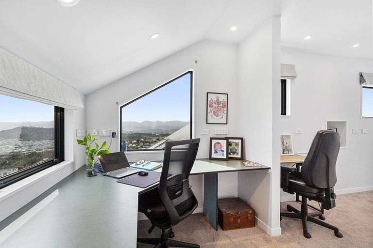 Photo of property in 33 Mitchell Street, Brooklyn, Wellington, 6021