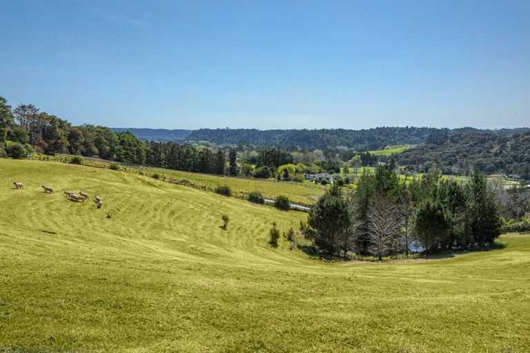 Photo of property in 112b Mahoenui Valley Road, Coatesville, 0793