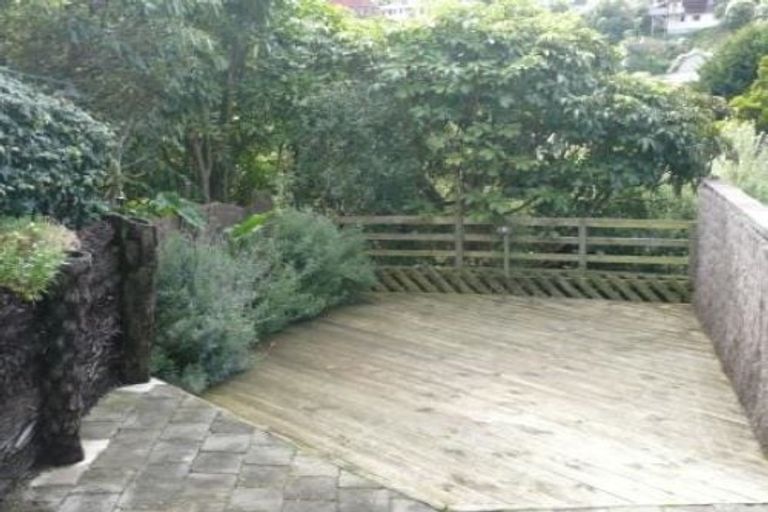 Photo of property in 6a Woodford Way, Crofton Downs, Wellington, 6035