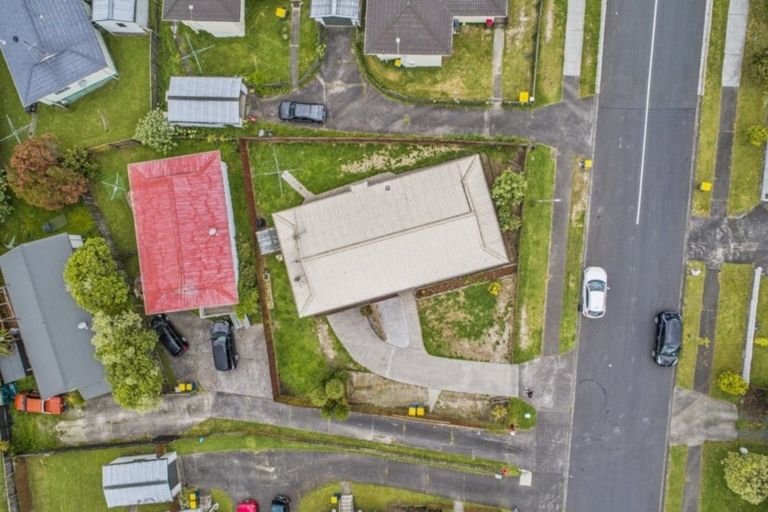 Photo of property in 3 Meadowvale Rise, Titirangi, Auckland, 0604