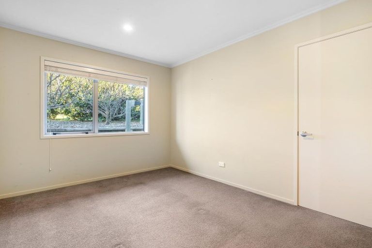 Photo of property in 16 Forest Heights, Wanaka, 9305